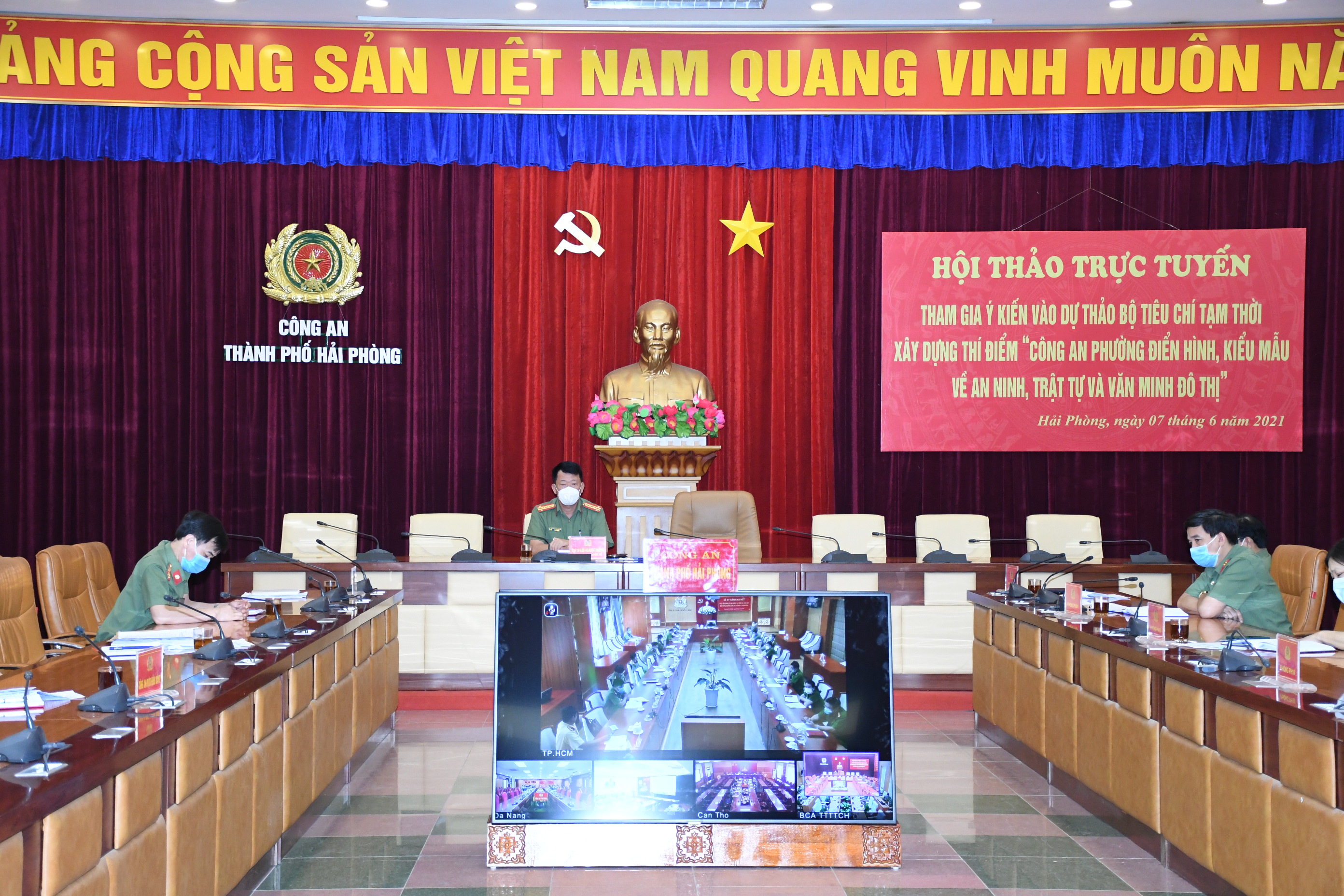 Bộ Công an hội thảo trực tuyến về xây dựng thí điểm “Công an phường điển hình, kiểu mẫu về ANTT và văn minh đô thị”